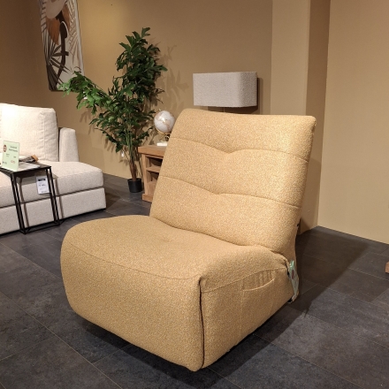 wall - outlet - makri